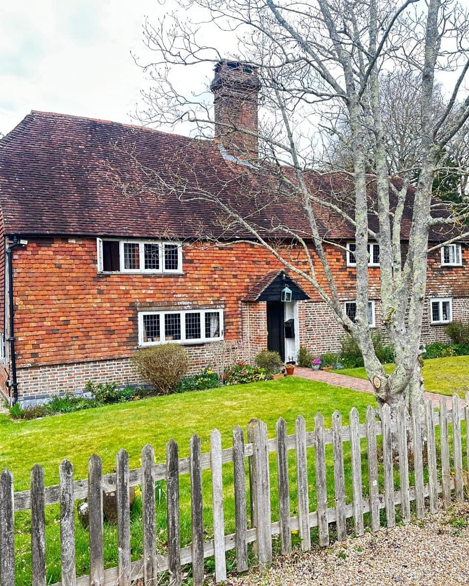 Old Posingford Farmhouse — Grade II · High Weald, East Sussex